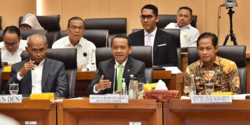 Ketua Harian Dewan Energi Nasional (DEN) sekaligus Menteri Energi dan Sumber Daya Mineral (ESDM) Bahlil Lahadalia