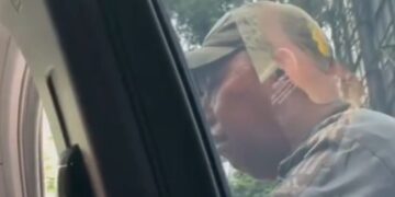 Joki penunjuk jalan alternatif di kawasan Puncak, Bogor.(Foto:Istimewa).