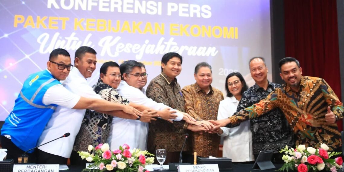 Pemerintah berupaya menjaga daya beli masyarakat berpendapatan menengah ke bawah melalui insentif berupa pemberian diskon 50 persen tarif listrik bagi rumah tangga dengan daya terpasang 2.200 VA. (Dok. Istimewa)