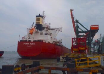 PT Terminal Teluk Lamong (TTL) mencatatkan rekor baru pada Senin, 23 Desember 2024, dengan melakukan proses ship to ship kapal curah kering tercepat dalam durasi hanya 47 menit.