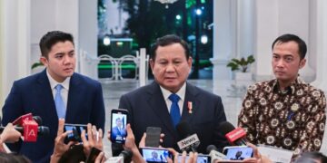 residen Prabowo dalam keterangan persnya kepada awak media di Istana Merdeka, Jakarta, Jumat (06/12/2024). (Foto: BPMI Setpres/Rusman)