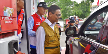 Wamen ESDM Yuliot Cek Stok BBM di SPBU