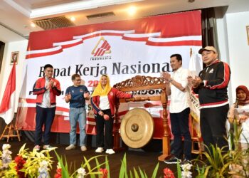 Wakil Menteri Pemuda dan Olahraga Republik Indonesia (Wamenpora RI) Taufik Hidayat menghadiri Pembukaan Rapat Kerja Nasional (Rakernas) Federasi Panjat Tebing Indonesia (FPTI) 2024 di Royal Kuningan Hotel, Jakarta Selatan, Selasa (3/12).(foto:Andre/kemenpora.go.id)