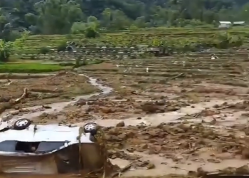 Banjir dan longsor di Pekalongan