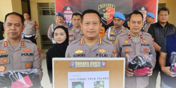 Kapolresta Bandung, Kombes Pol Kusworo Wibowo mengatakan insiden penganiayaan di Cimenyan terjadi saat korban pulang dari kawasan wisata pegunungan usai menyaksikan suasana tahun baru.