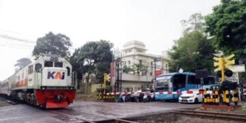 Perlintasan kereta api sebidang.(Foto:Istimewa).