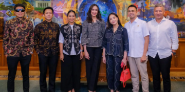 Menteri Pariwisata (Menpar) Widiyanti Putri Wardhana bertemu dengan Utusan Khusus Presiden (UKP) RI Bidang Pembinaan Generasi Muda dan Pekerja Seni, Raffi Ahmad.