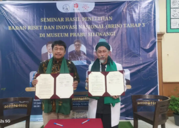 Badan Riset dan Inovasi Nasional (BRIN) bersama Yayasan Museum Prabu Siliwangi melakukan kolaborasi dalam penelitian di bidang arkeologi, bahasa, dan sastra. Kolaborasi ini ditandai dengan penandatanganan Nota Kesepahaman (MoU) pada Rabu (15/01) di Sukabumi, Jawa Barat.
