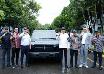 Wakil Menteri Perindustrian (Wamenperin) Faisol Riza mengapresiasi komitmen PT Chery Motor Indonesia dalam memenuhi Tingkat Komponen Dalam Negeri (TKDN) sebesar 40 persen. Pabrik mobil Chey