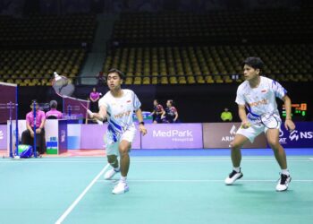 Pasangan ganda putra Indonesia, Rahmat Hidayat dan Yeremia Erich Yoche Yacob Rambitan, berhasil melaju ke babak kedua Thailand Masters 2025.