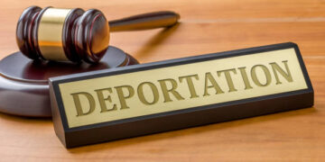 Ilustrasi deportasi imigran. (foto: istimewa)