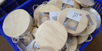 CV Karya Winazar telah aktif mengekspor produknya ke Malaysia, Thailand, dan Brunei Darussalam, dengan rutinitas ekspor tiga kali setahun ke Malaysia. Saat ini, perusahaan tersebut berencana untuk memperluas pasar ekspor ke negara-negara baru, termasuk Filipina, Tiongkok, dan Jepang.