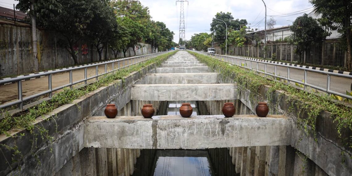 Kolam Retensi Pasar Gedebage diresmikan Pj Wali Kota Bandung, A. Koswara, Rabu, 5 Februari 2025.