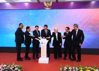 Otoritas Jasa Keuangan (OJK) terus memperkuat langkah-langkah pengawasan di sektor Pasar Modal dengan meluncurkan aplikasi pemanfaatan Big Data Analytics Pasar Modal (BDA PM) yang diberi nama OJK OSIDA PMDK. Peluncuran aplikasi ini berlangsung di Kantor OJK Jakarta pada Senin, 24 Februari 2025, yang dihadiri oleh berbagai pemangku kepentingan di sektor Pasar Modal.