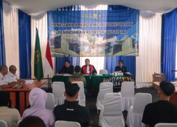 Satuan Polisi Pamong Praja (Satpol PP) Kota Bandung menggelar sidang tipiring on the street pada Rabu, 26 Februari 2025.