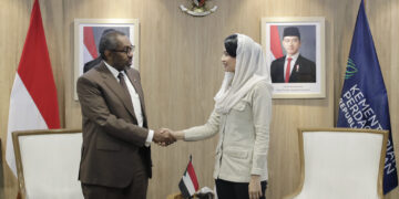 Wakil Menteri Perdagangan, Dyah Roro Esti melakukan pertemuan bilateral dengan Duta Besar Republik Sudan Jakarta, Yassir Mohamed Ali Mohamed yang berlangsung di Kantor Kementerian Perdagangan, Jakarta, Selasa (18 Feb).