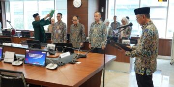 Menteri Pekerjaan Umum (PU) Dody Hanggodo melantik Pejabat Fungsional Ahli Utama dan Kepala Badan Pengatur Jalan Tol (BPJT) di lingkungan Kementerian PU pada Rabu, 26 Maret 2025.