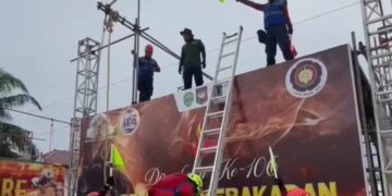 Tim Dinas Kebakaran dan Penanggulangan Bencana (Diskar PB) Kota Bandung berhasil meraih prestasi membanggakan dalam ajang National Firefighter Skill Competition (NFSC) 2025 yang digelar di Kota Bontang, Kalimantan Timur, pada 22 Februari hingga 1 Maret 2025.