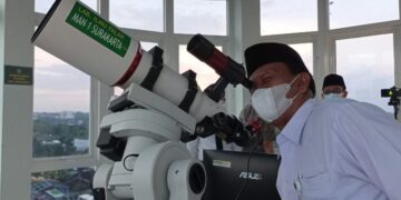 Peneropongan hilal.(FOTO: Kemenag)