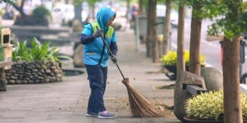 Petugas kebersihan Kota Bandung
