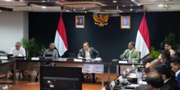 Rapat Koordinasi Pembentukan Satgas Pembangunan Giant Sea Wall yang digelar di Jakarta, Rabu (19/3/2025).