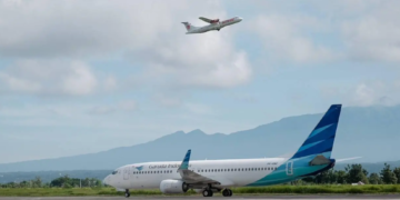 Pesawat terbang di bandara