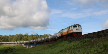 pertumbuhan ekonomi,ekspor,kereta angkutan BBM