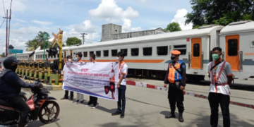 Perlintasan kereta api