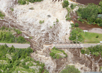 Ilustrasi banjir dan longsor di Bogor. (foto: istimewa)