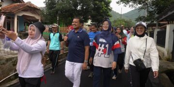 Bagi Bupati, promosi wisata bukan hanya soal tempat indah yang dikunjungi. Ia melihat dampak yang lebih besar: roda ekonomi yang bergerak, UMKM yang tumbuh, dan lapangan pekerjaan yang tercipta.