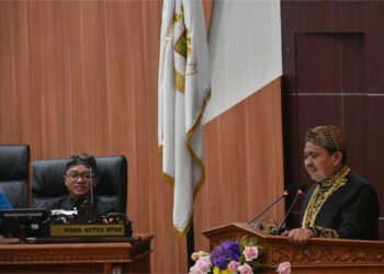 Dewan Perwakilan Rakyat Daerah (DPRD) Kabupaten Sumedang menggelar Rapat Paripurna Istimewa dalam rangka memperingati Hari Jadi ke-447 Sumedang di Gedung DPRD, Selasa (22/4/2025).