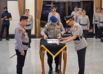 Irjen Pol. Akhmad Wiyagus dilantik Kapolri Jenderal Listyo Sigit Prabowo sebagai Astamaops Kapolri.(Foto:Dok.Polri)