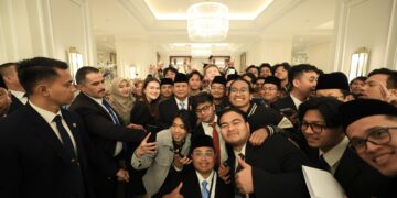 Kehadiran Presiden Prabowo disambut antusias oleh mahasiswa dan masyarakat Indonesia yang tengah menempuh pendidikan dan tinggal di Yordania.