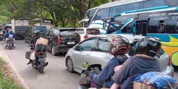 Pemudik masih padati Jalur Nagreg.(Foto:Istimewa).