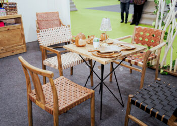 Furnitur