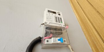 Untuk menikmati promo Bangkit Lebih Terang diskon tambah daya 50% cukup dengan melalukan pembelian token atau pembayaran tagihan listrik di PLN Mobile