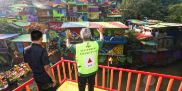 Lembur Katumbiri, Wisata Bandung, Pemukiman, Rumah Warga