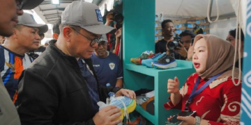 Menteri Perdagangan Budi Santoso resmi meluncurkan Gerakan Kamis Pakai Lokal (GASPOL) di Kantor Kementerian Perdagangan, Kamis pagi (8/5).