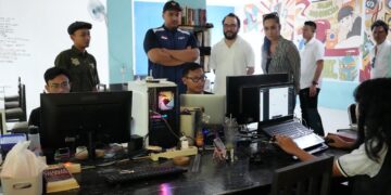 Menteri Pemuda dan Olahraga Republik Indonesia (Menpora RI) Dito Ariotedjo mengunjungi Does University di Godean, Sleman, Yogyakarta, Senin (12/5). Menpora Dito berharap sekolah aminasi ini bisa mencetak generasi muda yang kompeten di bidang industri kreatif.(foto:herry/kemenpora.go.id)