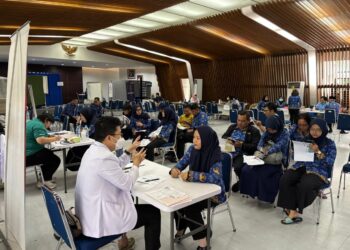Pemeriksaan kesehatan.(Foto: Humas Pemkot Bandung)