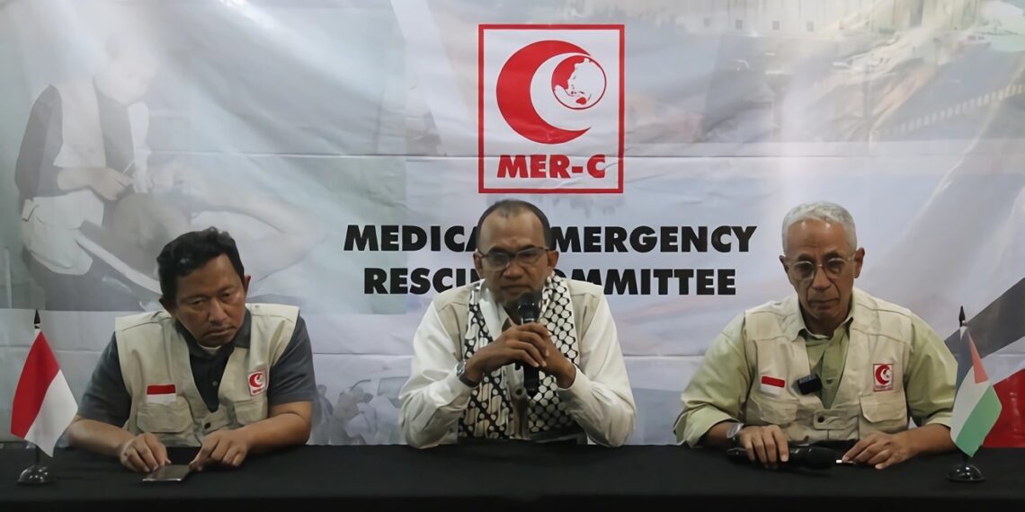 MER-C memberikan keterangan pers terkait serangan istrael yang menyasar RS Indonesia di Gaza, Palestina. (Dok. Istimewa)