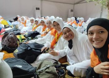 Jamaah Haji telah memasuki Jabal Rahmah di kawasan Arafah untuk mengikuti rangkaian ibadah wukuf pada pelaksanaan haji 2025. (Dok. Istimewa)
