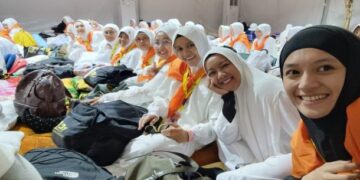 Jamaah Haji telah memasuki Jabal Rahmah di kawasan Arafah untuk mengikuti rangkaian ibadah wukuf pada pelaksanaan haji 2025. (Dok. Istimewa)