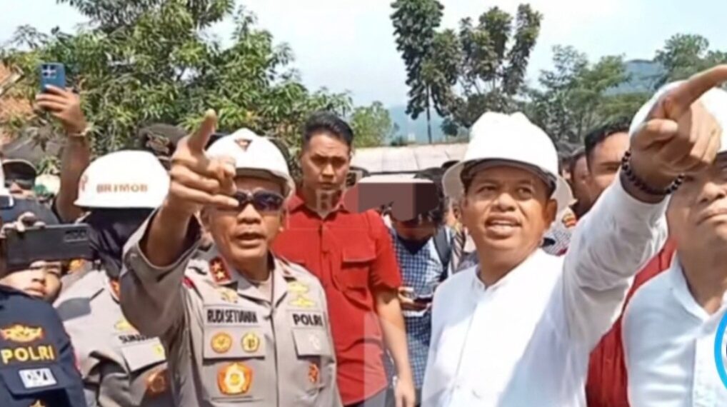 Gubernur Jabar, Dedi Mulyadi dan Kapolda, Irjen Pol. Rudi Setiawan, di lokasi longsor tambang di Kawasan Gunung Kuda, Cirebon.(Foto:Istimewa).