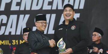 Menteri Pemuda dan Olahraga Republik Indonesia (Menpora RI) Dito Ariotedjo, menyampaikan selamat hari ulang tahun ke-77 Pengurus Besar Ikatan Pencak Silat Indonesia (PB IPSI). Menpora Dito nilai kepemimpinan dan dedikasi Ketum PB IPSI sangat menginspirasi memajukan pencak silat ke panggung dunia.(foto:bagus/kemenpora.go.id)