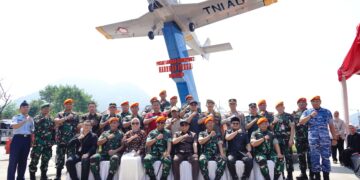 Monumen Pesawat AS 202 Bravo di Garut(Foto: Humas Pemkab Garut)