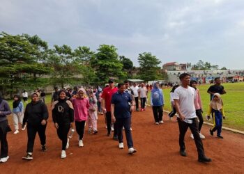 Bupati Sumedang Dony Ahmad Munir kawasan Sport Center Tadjimalela di Lapangan Cigugur Minggu 1 Juni 2025.(Foto: Dok. Humas Pemkab Sumedang)