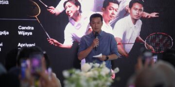 Wakil Menteri Pemuda dan Olahraga (Wamenpora) RI Taufik Hidayat menghadiri konferensi pers "Road to OPPO X IOA CHARITY Make Your Moment: Dari Bulu Tangkis untuk Semua" di Altitude Grill The Plaza 46th Floor, The Plaza Office Tower, Jalan MH Thamrin Nomor 28-30, Jakarta Pusat, Rabu (25/6) sore. (foto:raiky/kemenpora.go.id)