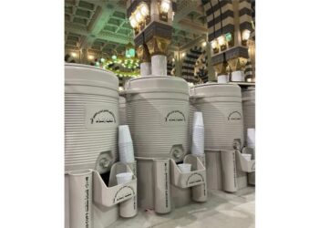 Air zamzam di Masjid Nabawi, Madinah, Arab Saudi. (Dok. Istimewa)