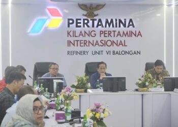Menteri Lingkungan Hidup/Badan Pengendalian Lingkungan Hidup, Dr. Hanif Faisol Nurofiq mengunjungi Kilang Pertamina RU VI Balongan, Indramayu. (Dok. Istimewa)